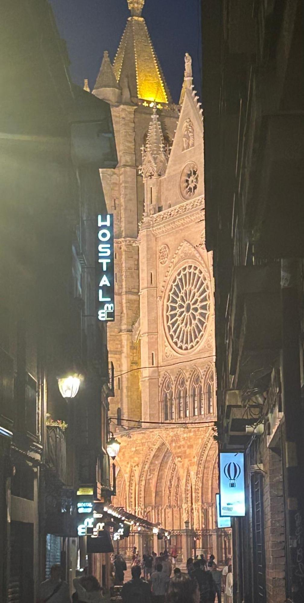 Hostal Albany ليون المظهر الخارجي الصورة